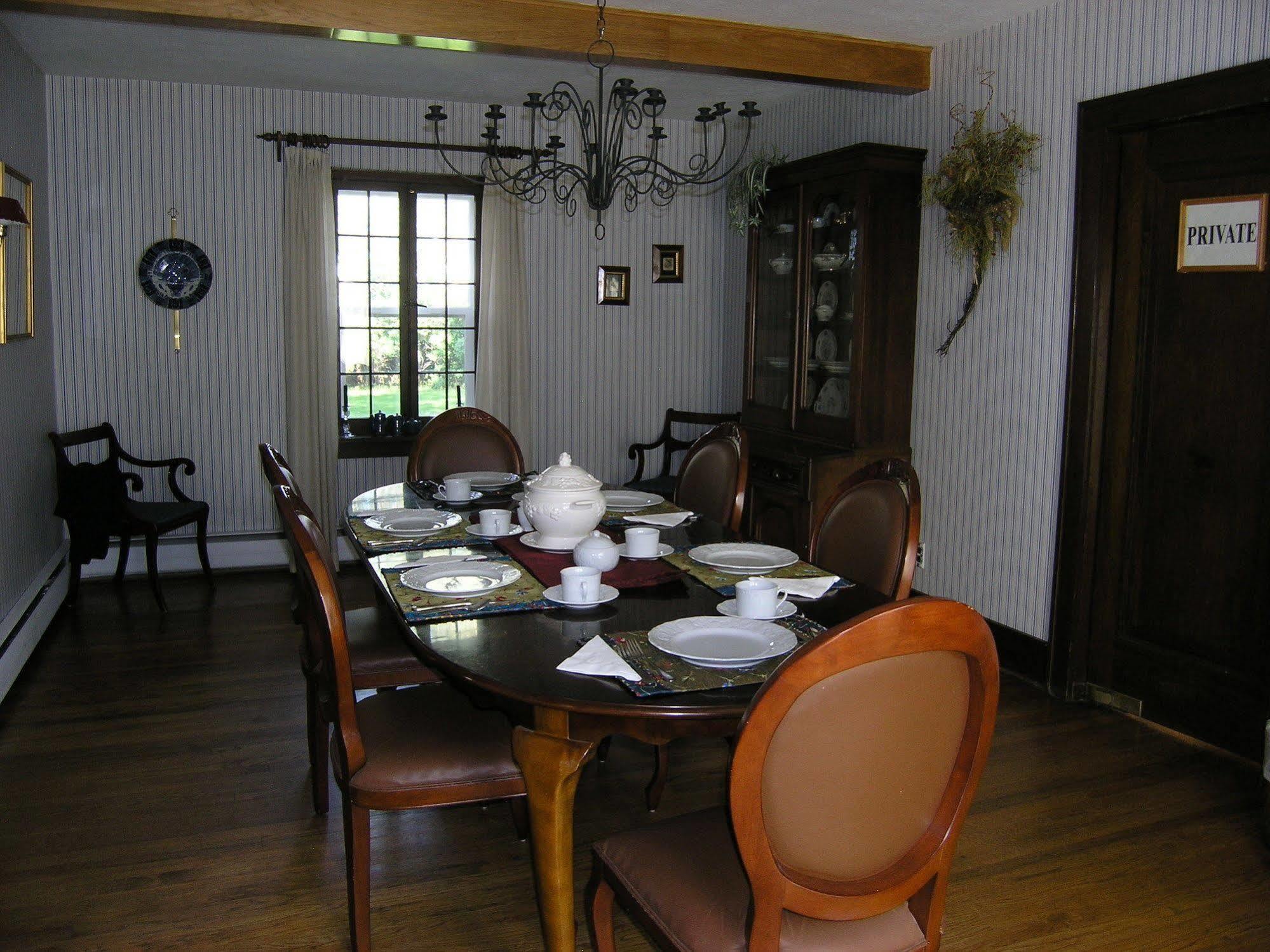 Chambers House B&B Пайндейл Екстериор снимка